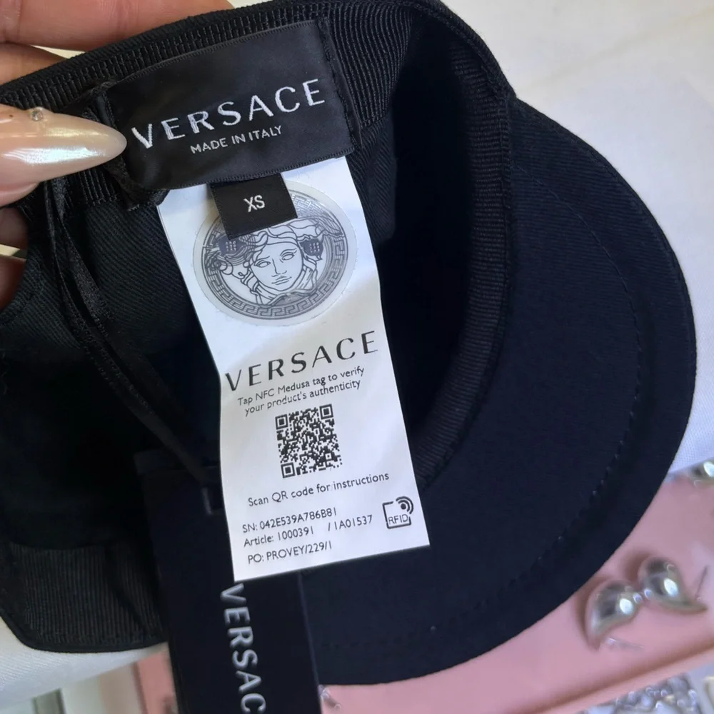 NWT VERSACE Kids Medusa-Head baseball cap